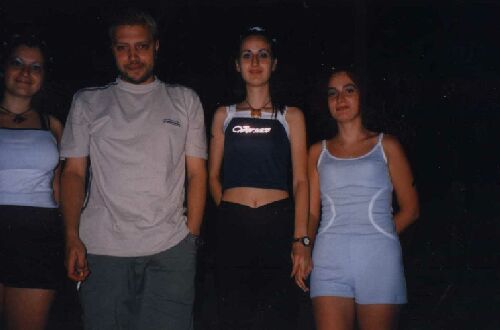 :-) Three Little Rave Girls + FAICHETO :-) 17.july.1999